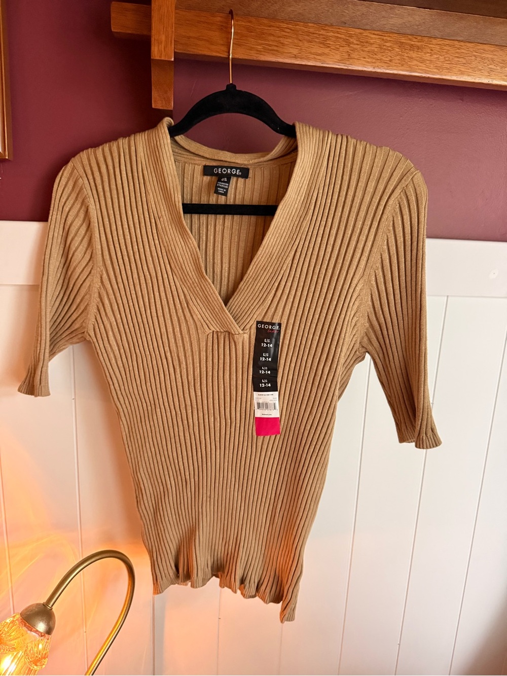 George Women's Ribbed V-Neck Short Sleeve Sweater in Tan